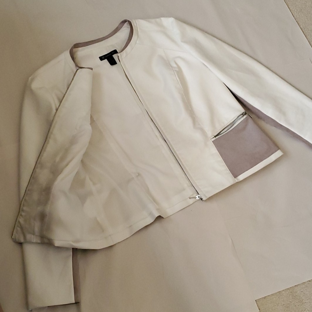 Jacket - Picture 5 of 7
